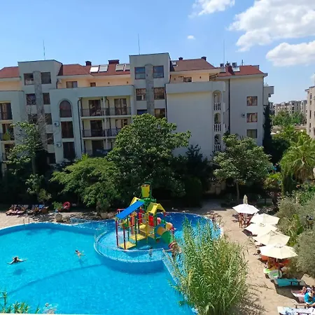 Cascadas 2 Apartment *