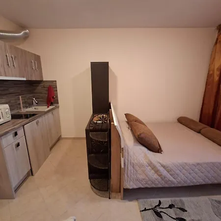 Apartment Cascadas 2 *